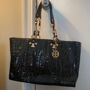 Black patent leather Tory Burch tote